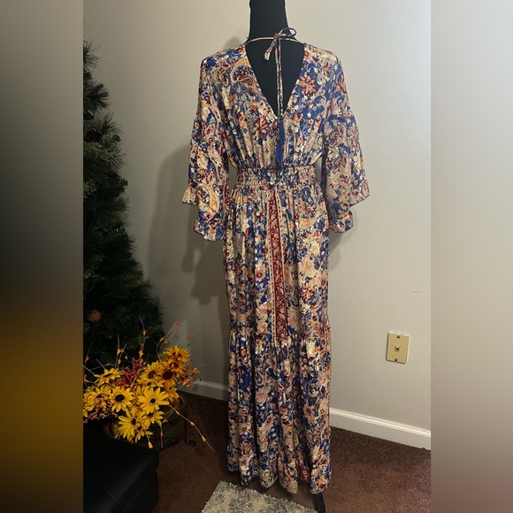 Bohemian Floral Maxi Dress - Picture 2 of 12